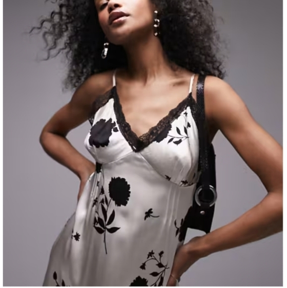 Topshop lace slip midi dress - Picture 3 of 9